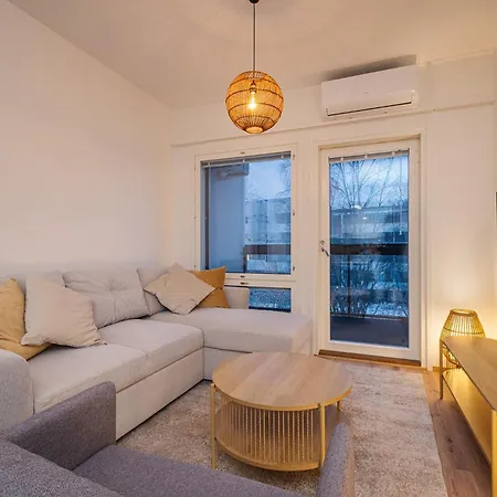 Compact 2bdr With Private Sauna *
